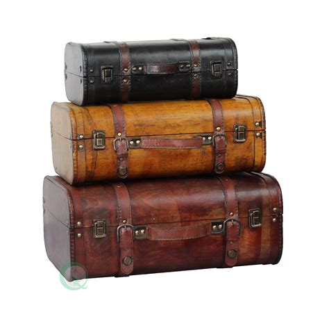 old fashioned trunk luggage.